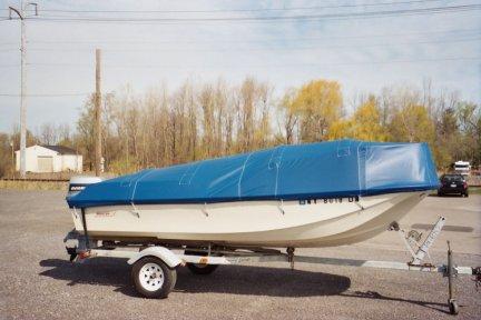 Full Mooring Cover With Outboard Cutout